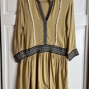 Wrangler Retro Womans Mustard Yellow Boho Country Dress Embroidered Trim Small.